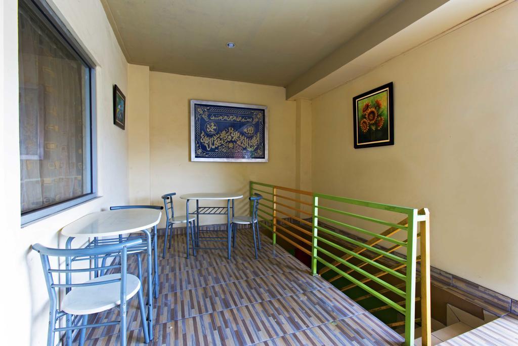Reddoorz @ Tebet Asem Baris Hotell Jakarta Eksteriør bilde